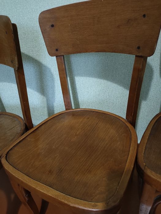 Стільці дерев'яні набір 4 шт