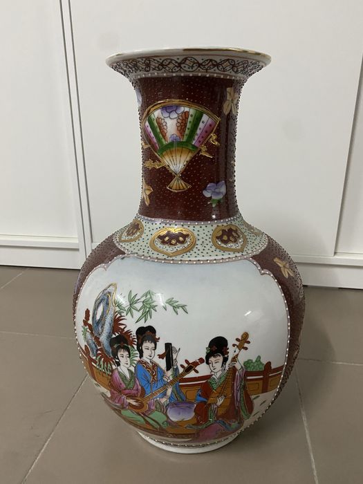 Vaso Chinês Decorativo em Porcelana [Macau]