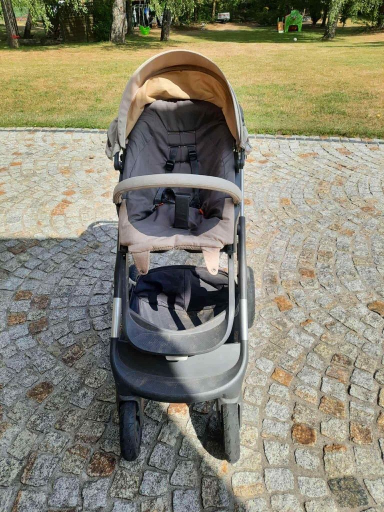 Stylowy i funkcjonalny wózek Stokke 2w1- gondola + spacerówka