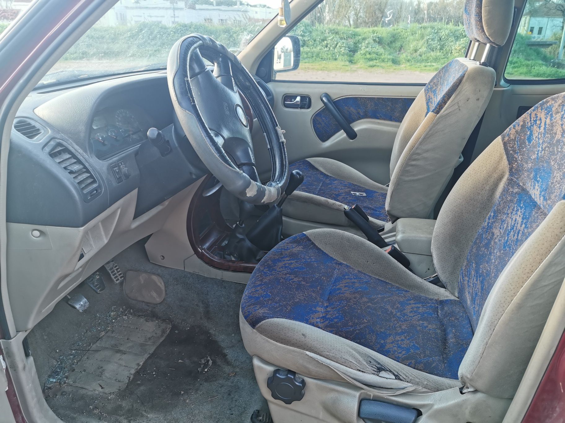 Peças Nissan terrano 2 125 cv