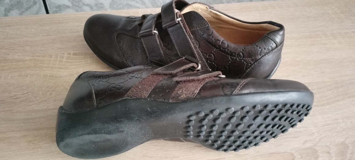 Кросівки Gucci. Шкіряні. Розмір 38