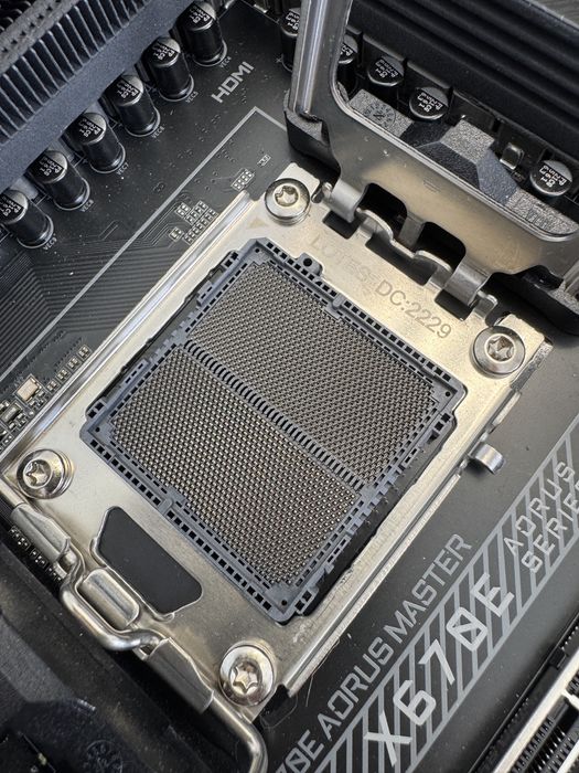 Płyta główna Gigabyte X670E Aorus Master (wada)