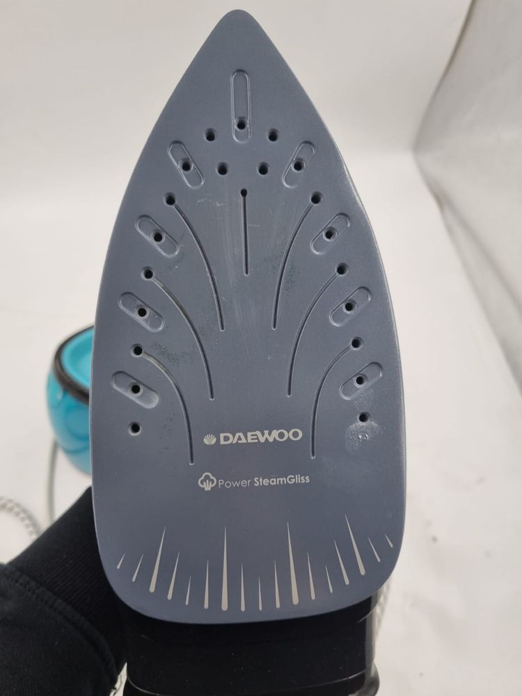 Daewoo żelazko ze stacja parową