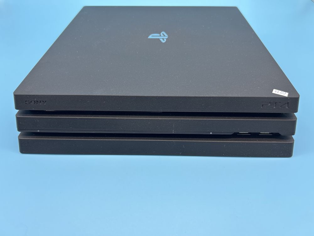 #1220 playstation 4 1Tb cuh-7016B plomby pad komtroler ładowarka zct2E