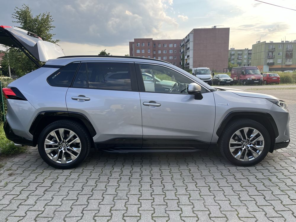 Samochód osobowy Toyota Rav 4