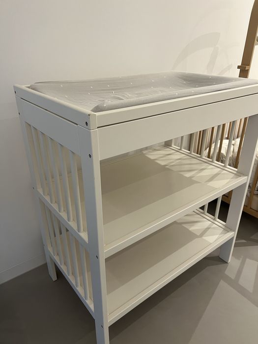 Muda fraldas IKEA - igual a novo