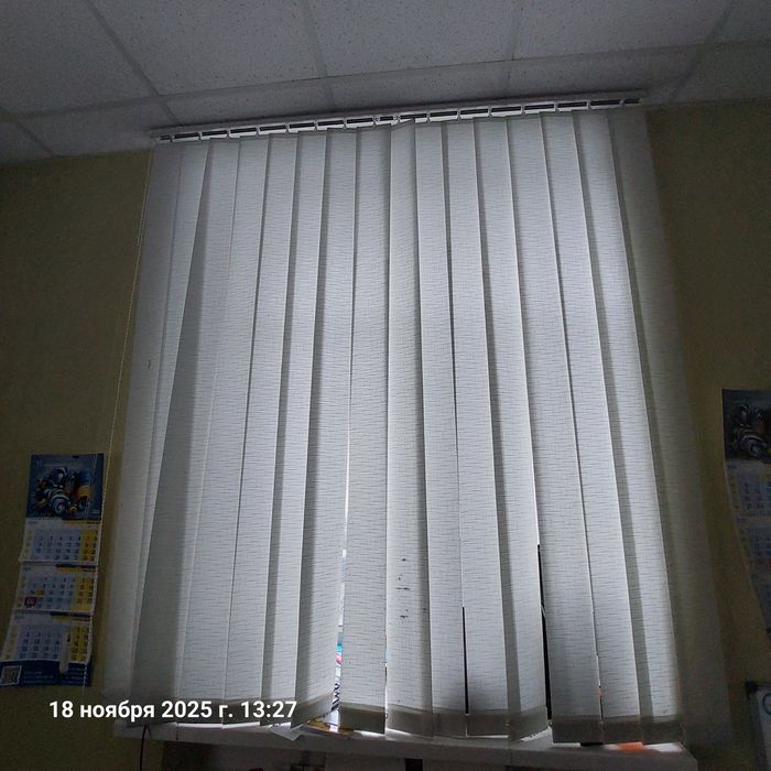 Жалюзи 1.8 м × 2 м   4 штуки по 500 грн каждый