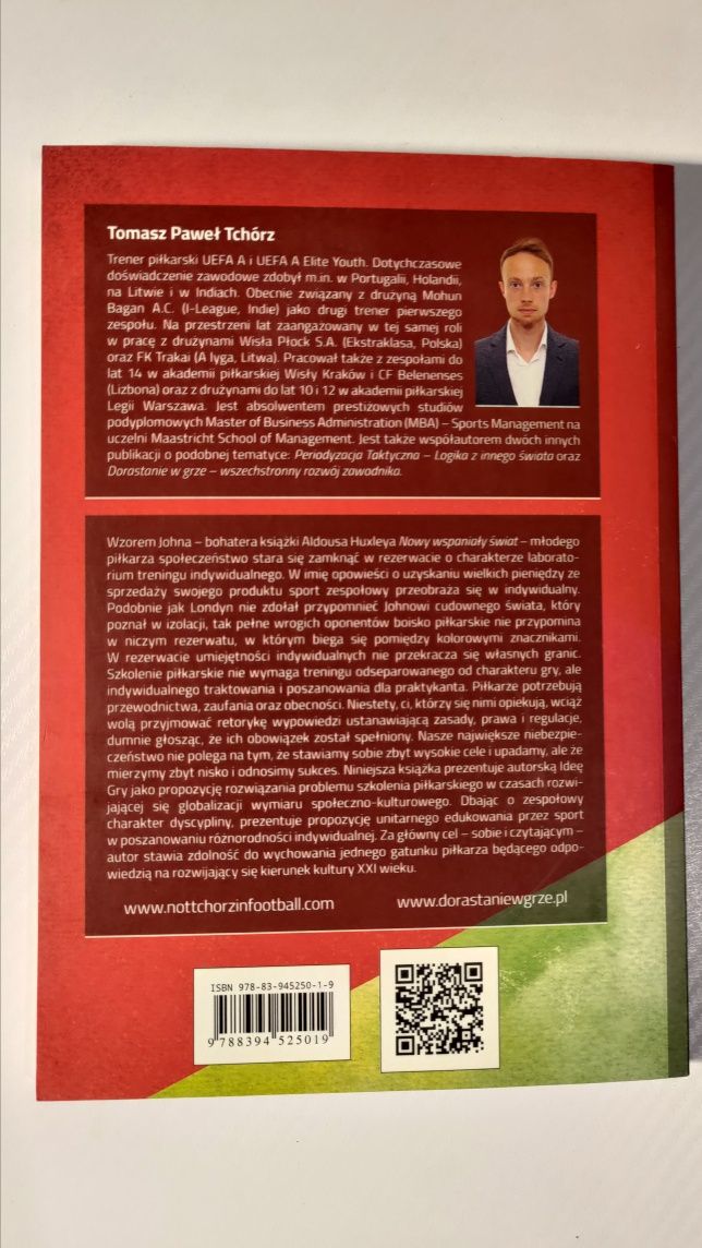 Książka "Nowy (nie)porządek futbolu" Tomasz Tchórz