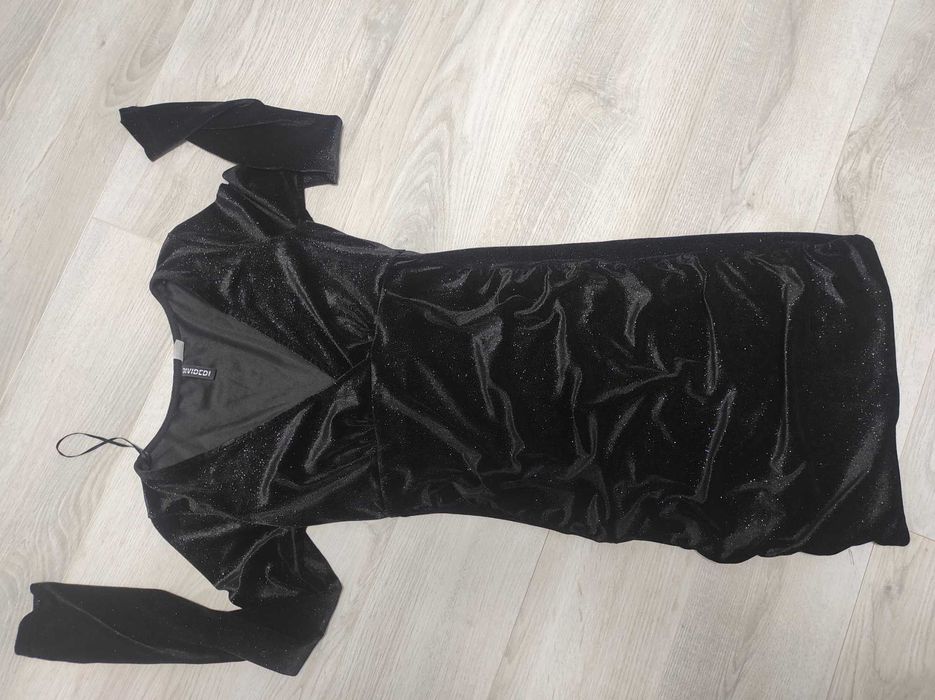 Czarna sukienka H&M S