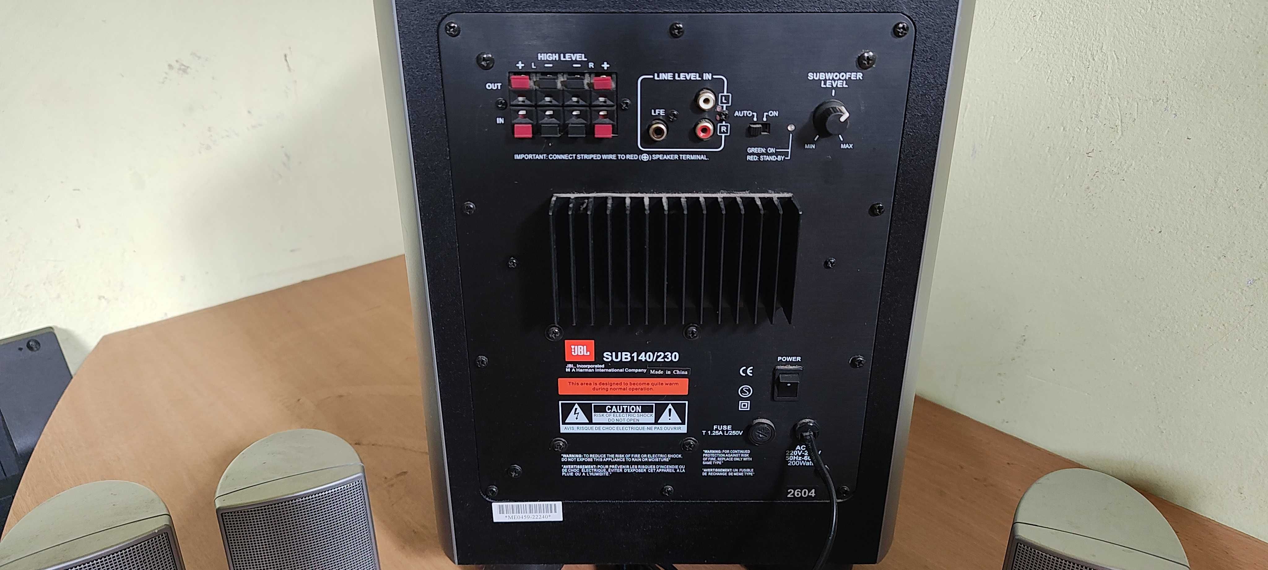 Jbl sub 140/230 w świetnym stanie .