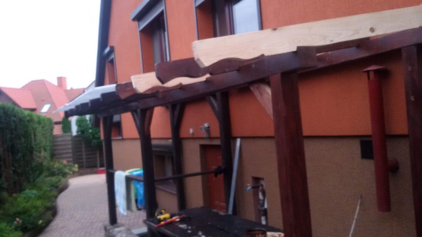 Altany ogrodowe wiaty garażowe balustrady drewniane