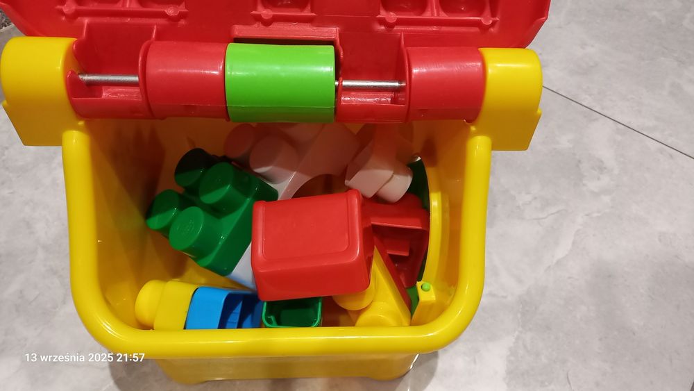 Domek z klockami, Domek dydaktyczny Klocki Molto Bloks Polesie