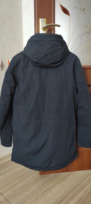 Зимова куртка на хлопця (чоловіча)