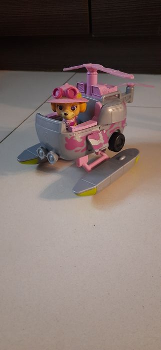 Psi Patrol pojazd + figurka Skye