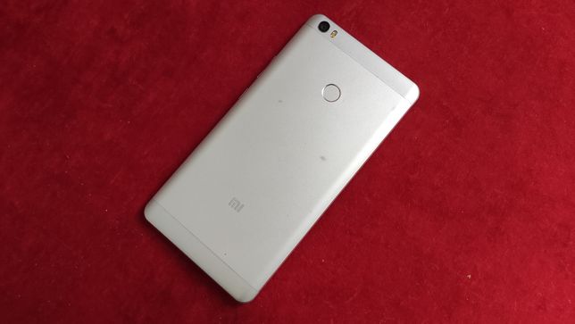 Телефон Xiaomi Mi Max