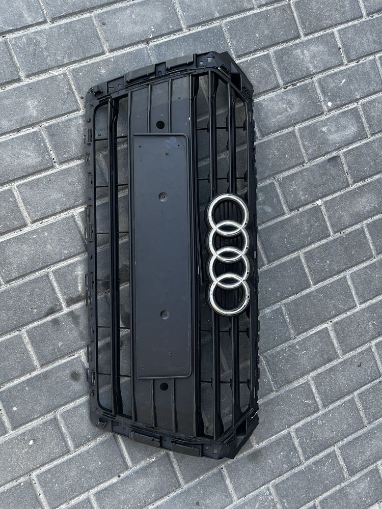 Grill atrapa Audi A4 B9