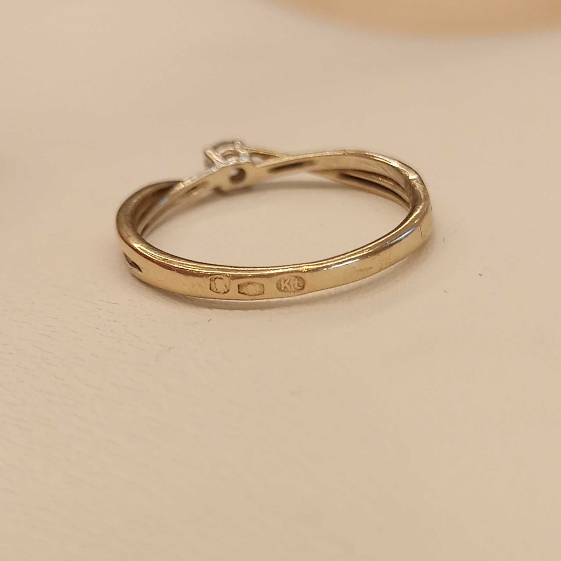 Złoty Pierścionek z diamentem 0.12 ct JUBITOM . CERTYFIKAT