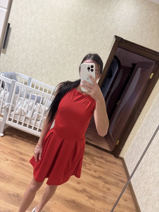 Платья женские продам