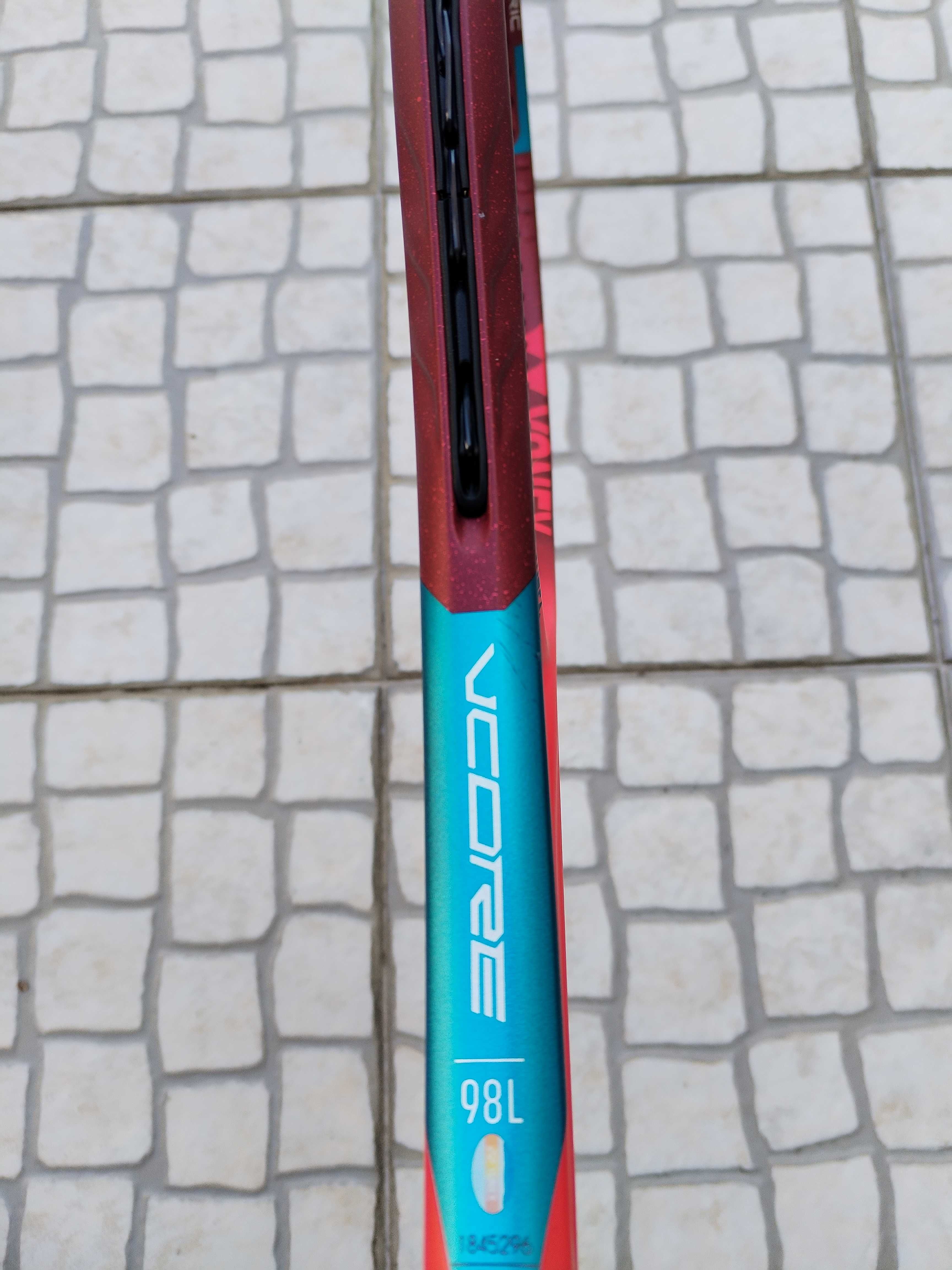 Raquete de ténis Yonex V Core 98