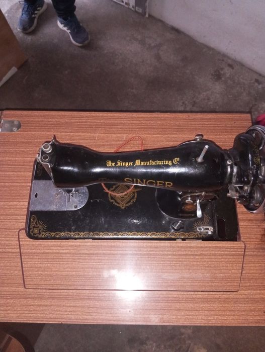 Máquina costura Singer antiga