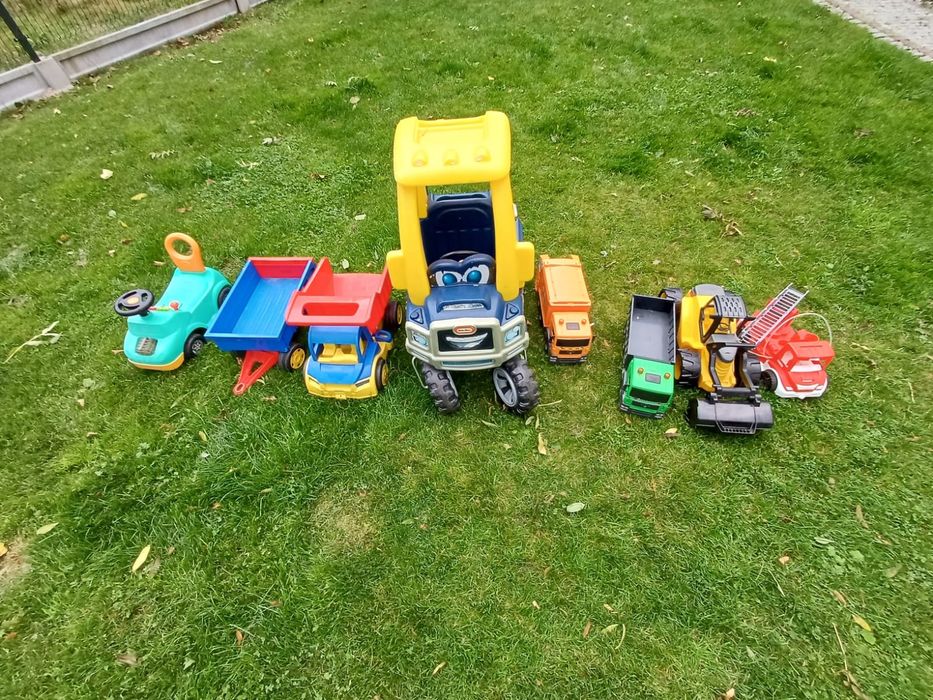 Zestaw zabawek (samochody)
