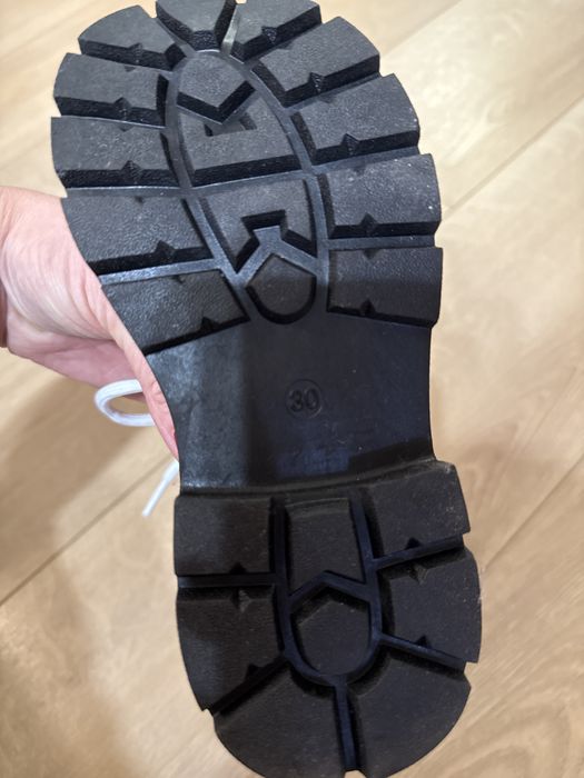 Buty dla dziewczynki 29