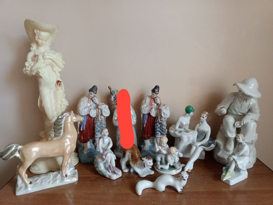 Статуэтка фарфоровая,статуетки, фарфор