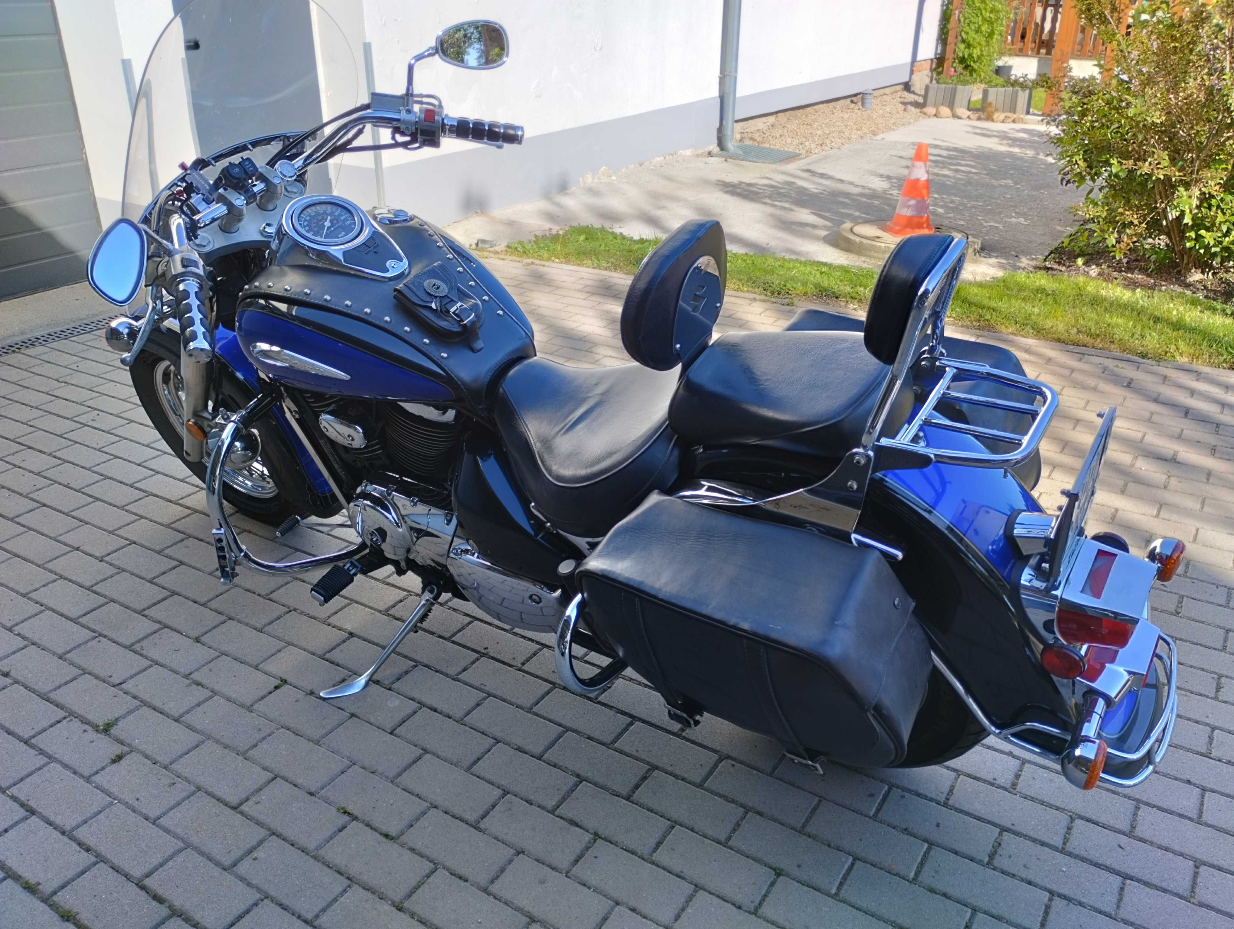 Suzuki VL800 Intruder