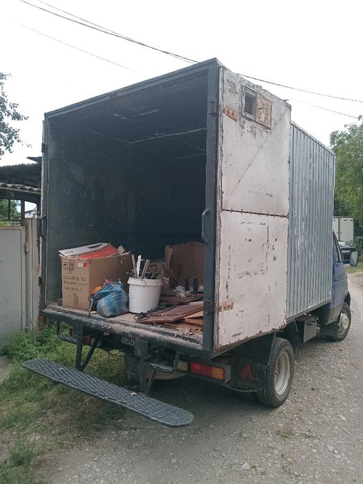 Вывоз мусора, хлама , старой мебели.