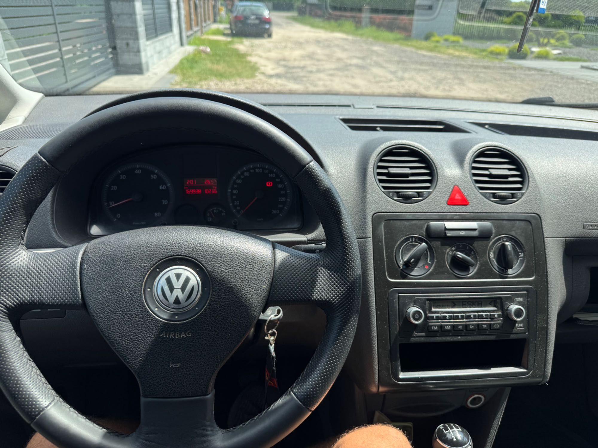 Volkswagen caddy 1.4 mpi Samochód  ciężarowy
