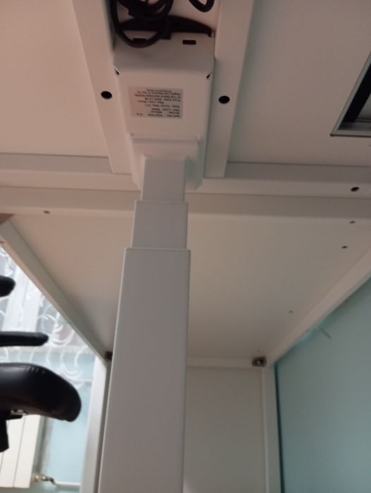 Nowe biurko elektryczne e model