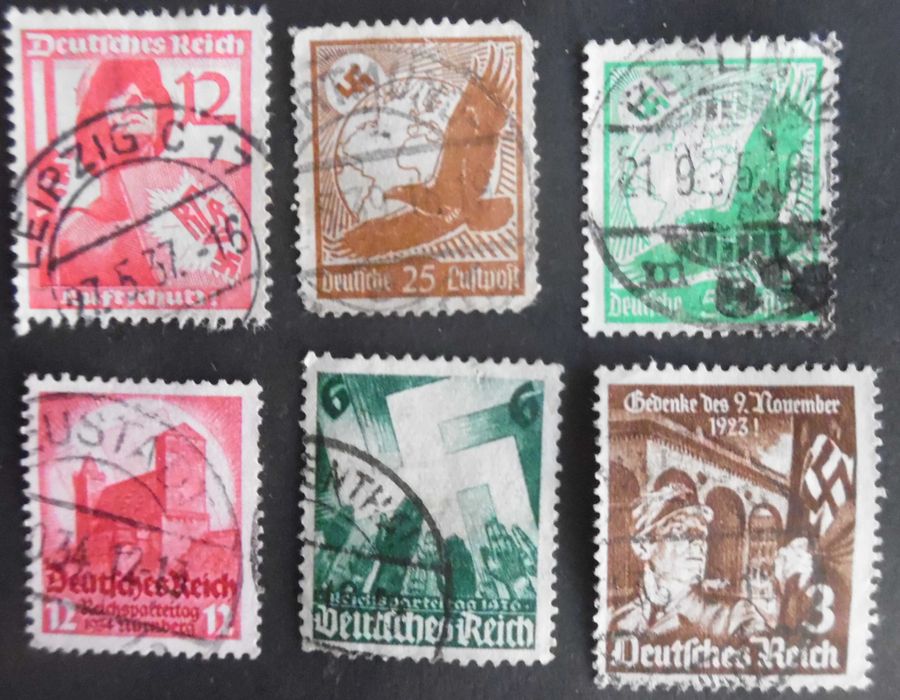 Selos Alemanha Nazi 1939/45- Especial Suástica c/ Diversos