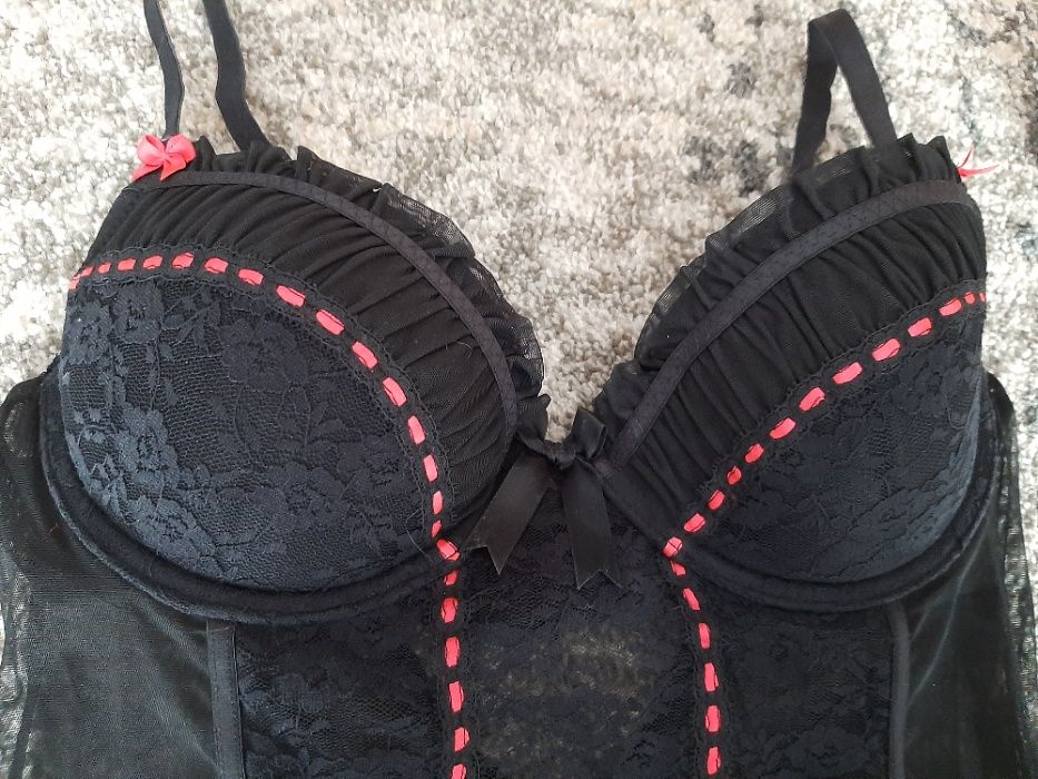 gorset bielizna czarny New Yorker