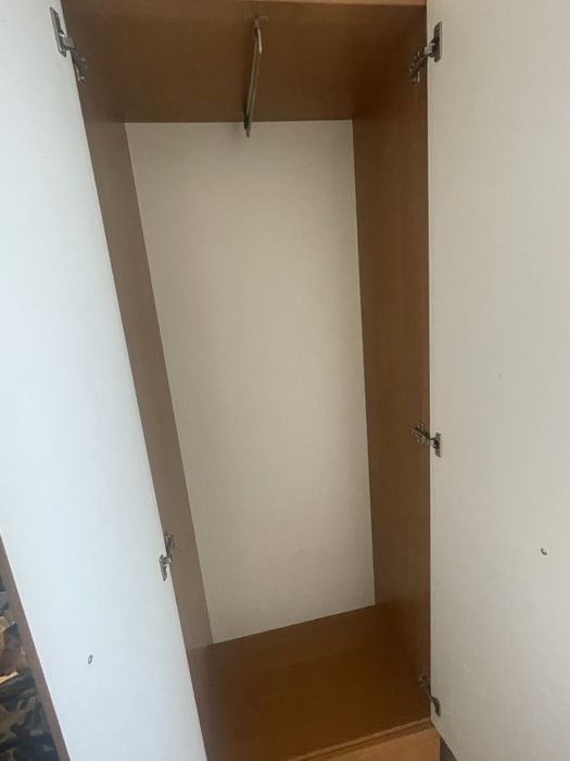 Szafa do przedpokoju  olcha miodowa stan bardzo dobry