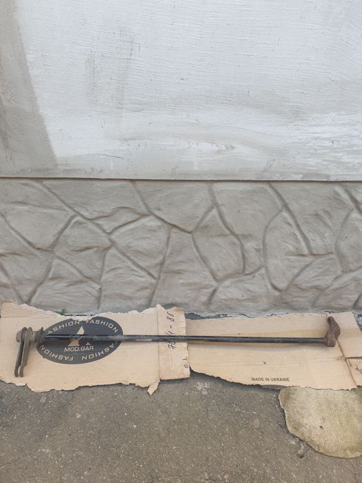 Торсіон оригінальний тойота хайс 1997р.