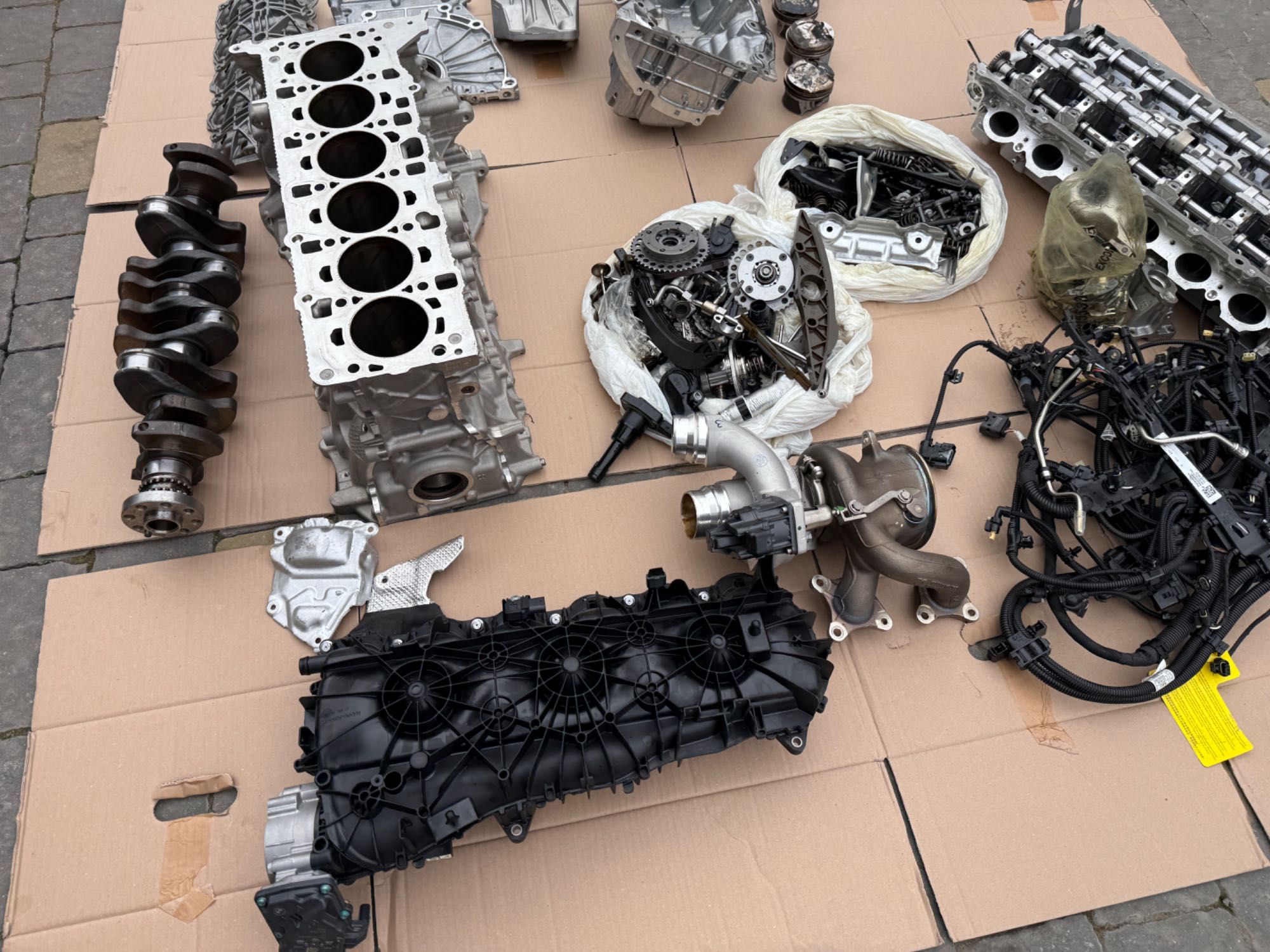 BMW B58 B58B30C G05 G06 G07 G11 блок навісне