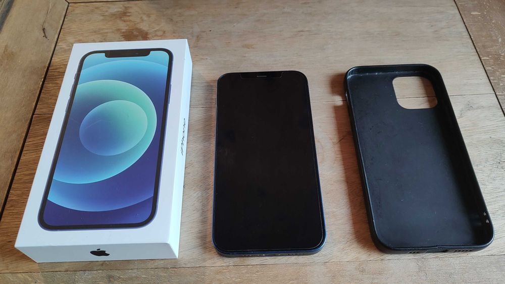 iPhone 12 128GB 5G - bardzo dobry stan + szkło hartowane + etui