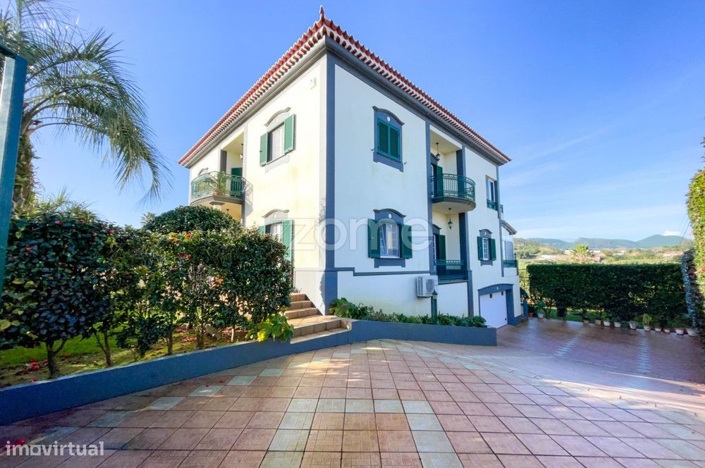 Moradia T4 - Pico da Pedra