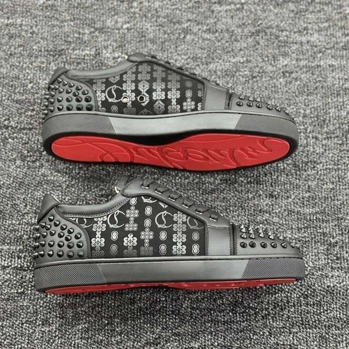 Кеды с шипами Christian Louboutin. Новые. 38 р.
