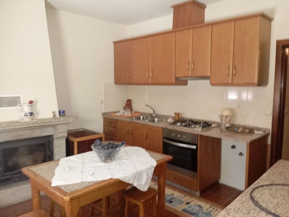 Venda moradia aldeia Lebução