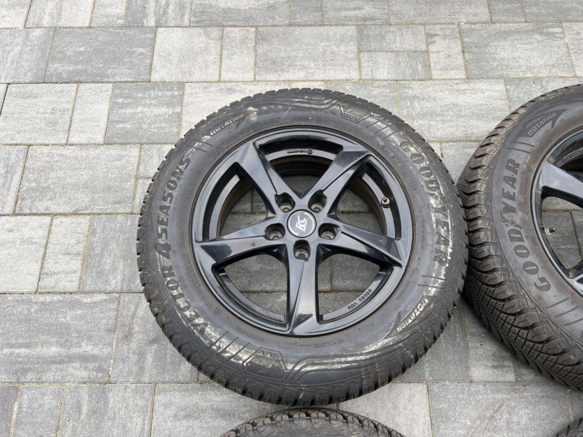 Koła Alufelgi Mazda CX-3 CX-30 5x114,3 215/65/R16 GoodYear 7mm