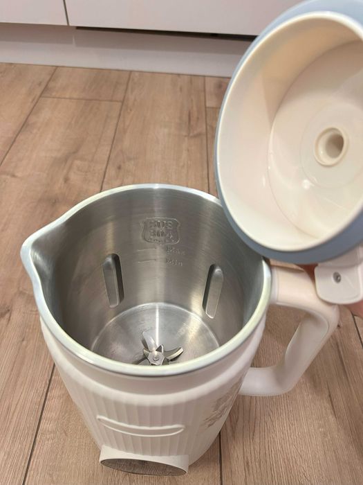 Urządzenie do robienia mleka roślinnego sojowego 1200ml 800W (OKC-606)