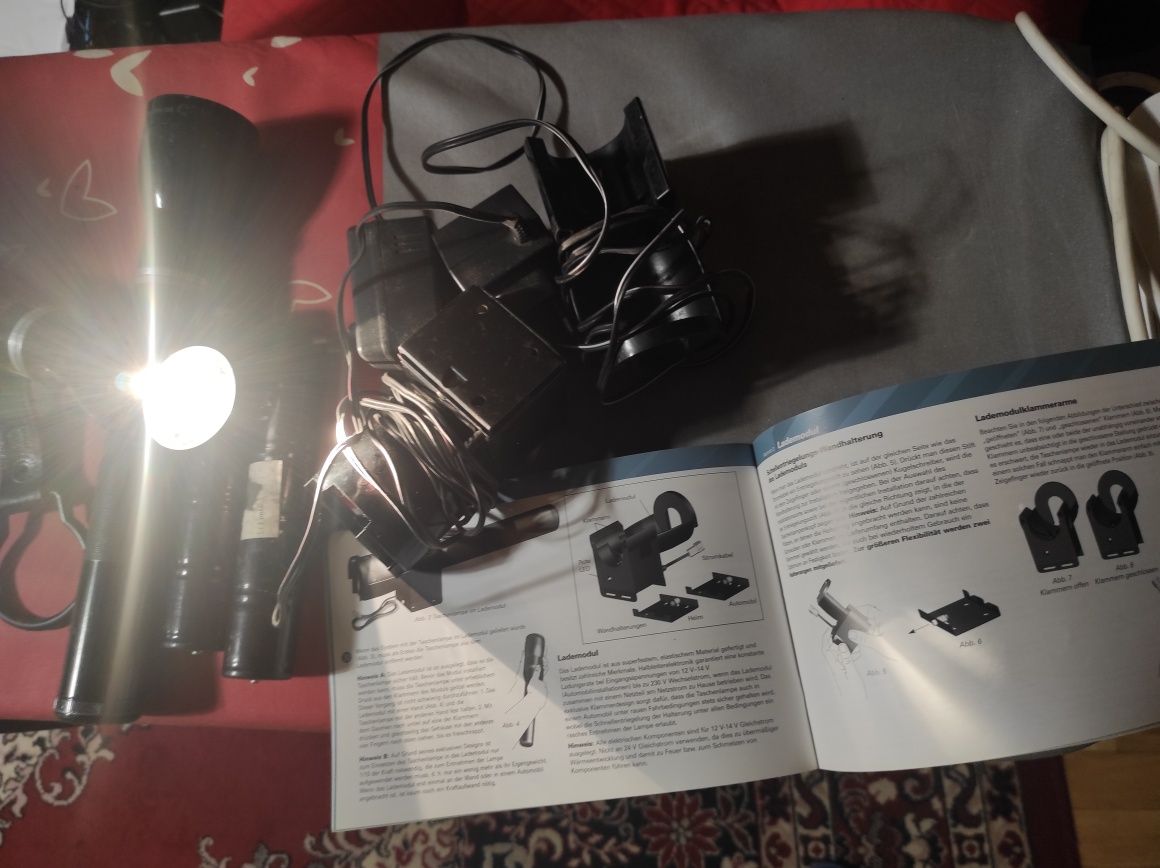 Latarka maglite the Profesjonał flashlight 2 sztuki plus dwie baterie.