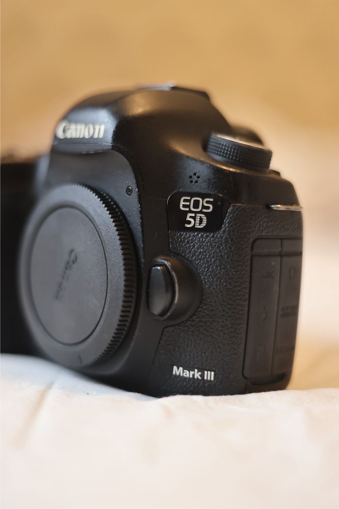 Фотоапарат canon 5d mark III