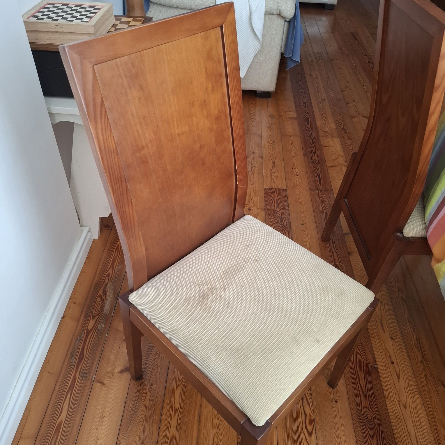 Cadeiras de sala de jantar