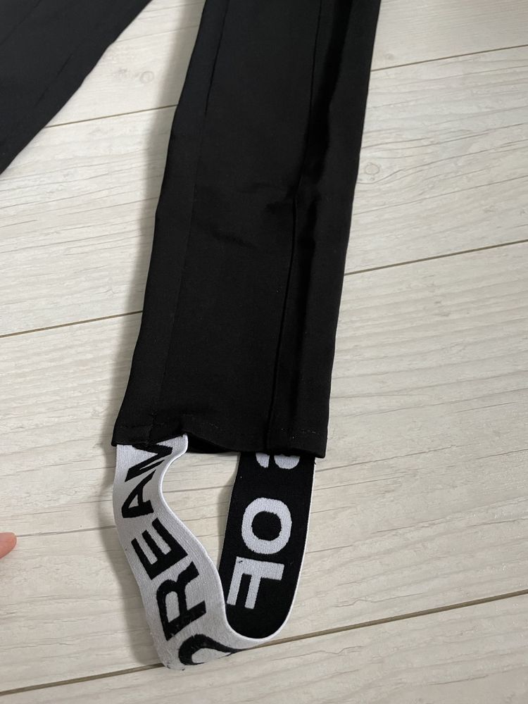 Legginsy z zapiętkami czarne H&M 36