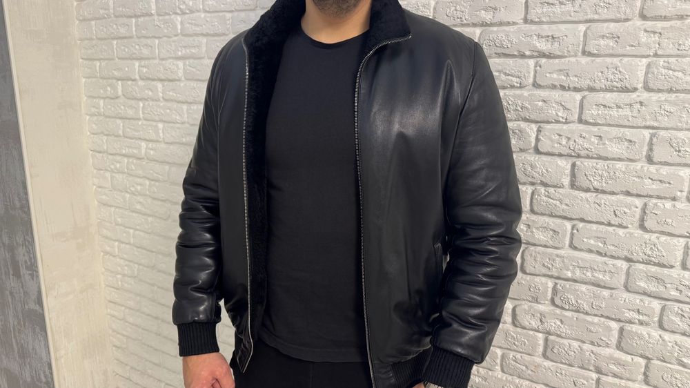 Чоловіча зимова куртка R & B — натуральна шкіра + хутро. Стан: як нова