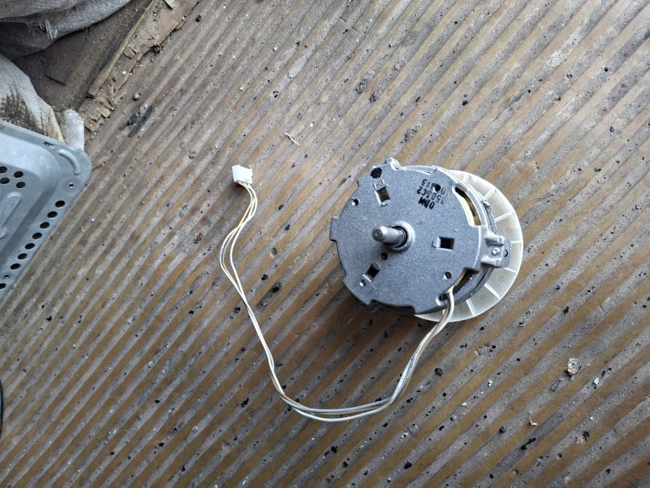 Моторчик на хлебопечку LG