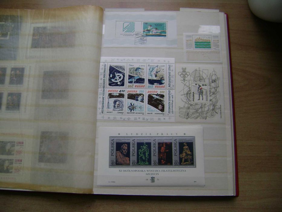 Znaczki pocztowe polskie Bloki i arkusiki czyste Jeden z 46 sztuk