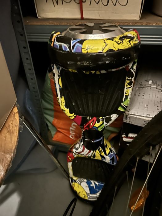 Hoverboard usado e guardado